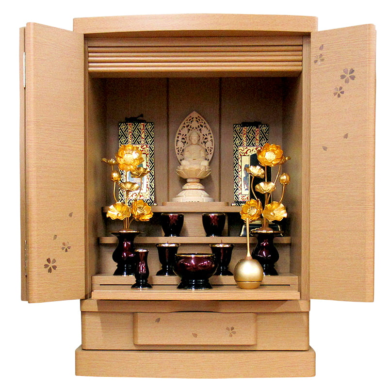 ナラ色のお仏壇に実際に仏具を並べた写真