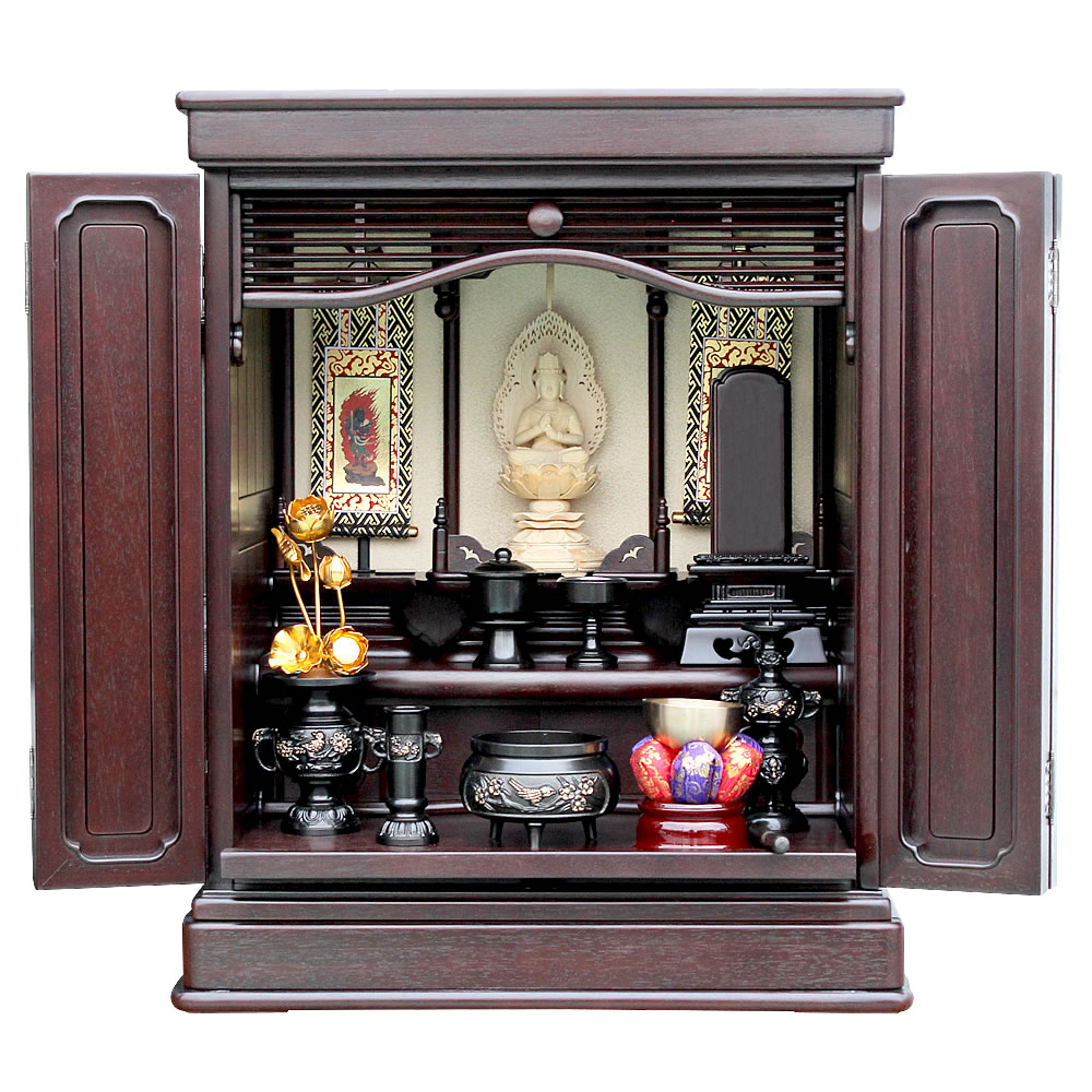 お仏壇に実際に仏具を並べた写真