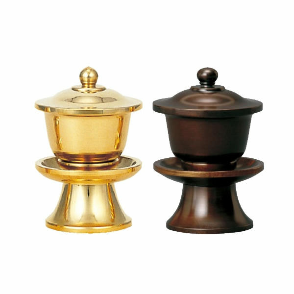 真鍮製の仏具で重厚感がある落し付の茶湯器｜ひだまり仏壇